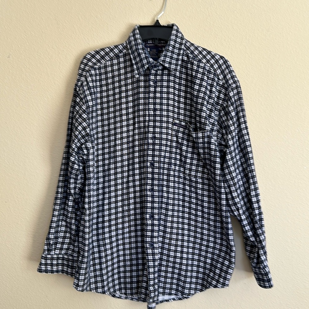 Point Zero size M corduroy material plaid button down collar long sleeves shirt